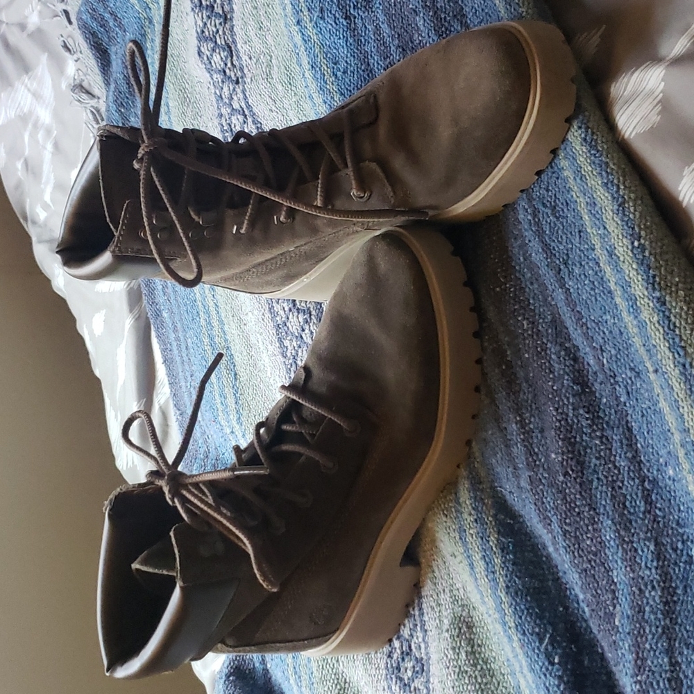 Women's Timberland boots